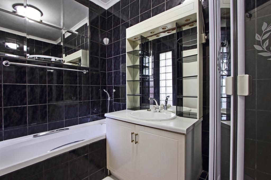 Berkeley Square Apartment Kaapstad Buitenkant foto