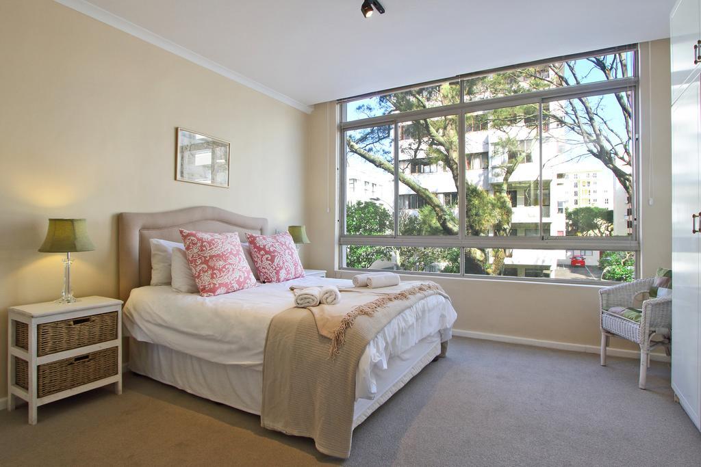 Berkeley Square Apartment Kaapstad Buitenkant foto