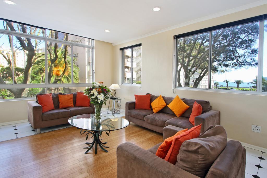 Berkeley Square Apartment Kaapstad Buitenkant foto