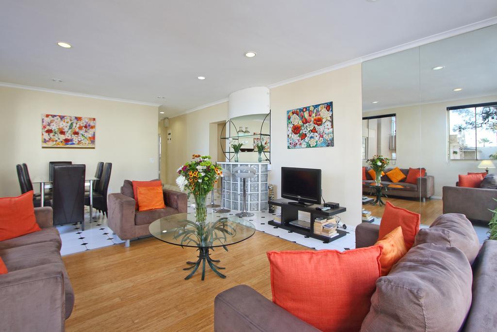 Berkeley Square Apartment Kaapstad Buitenkant foto