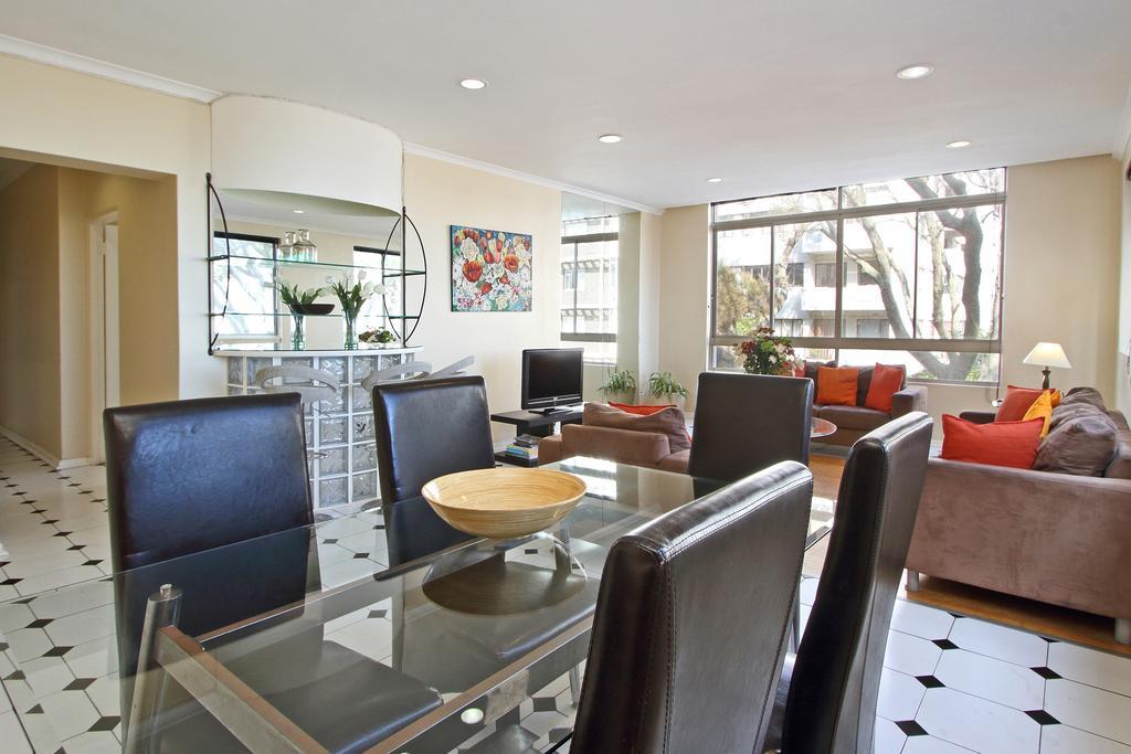 Berkeley Square Apartment Kaapstad Buitenkant foto