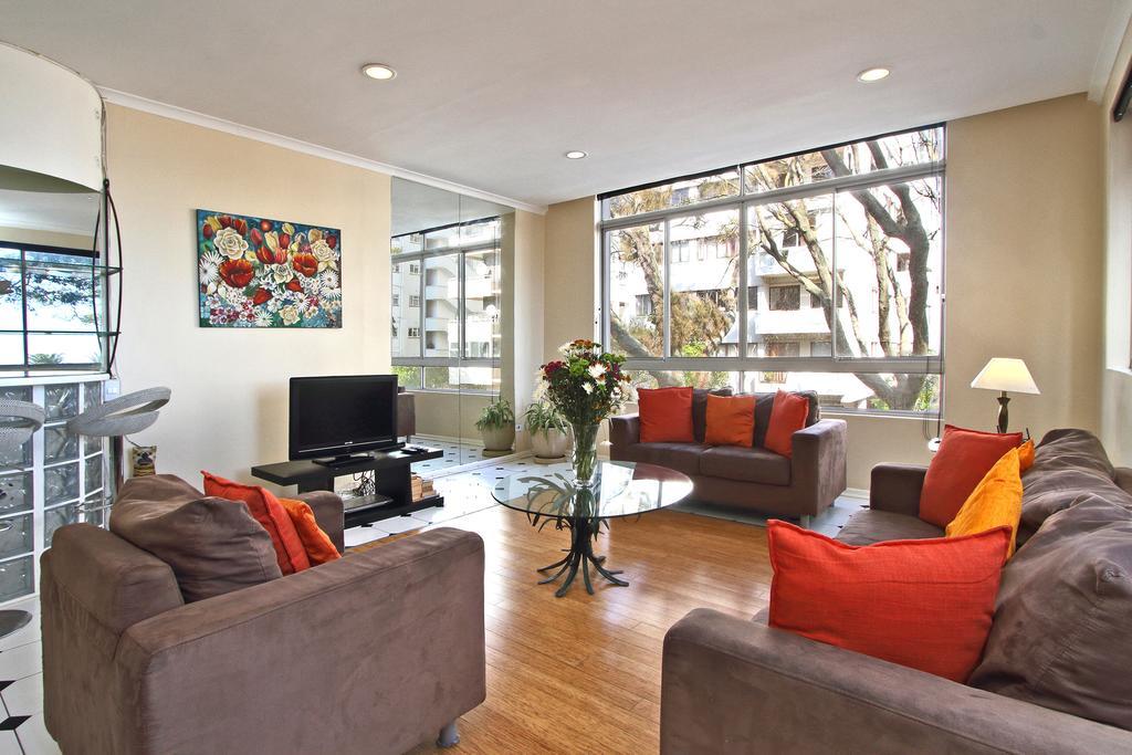 Berkeley Square Apartment Kaapstad Buitenkant foto